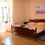 Sena Lejlighed Pula